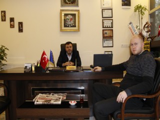 BAŞKAN ERDİL’DEN GAZETEMİZE HAYIRLI OLSUN ZİYARETİ