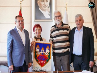 AYVALIK BELEDİYESİ’NE SJENİCA BELEDİYE BAŞKANI MUNİB MUJAGİÇ’TEN KARDEŞ ŞEHİR DAVETİ