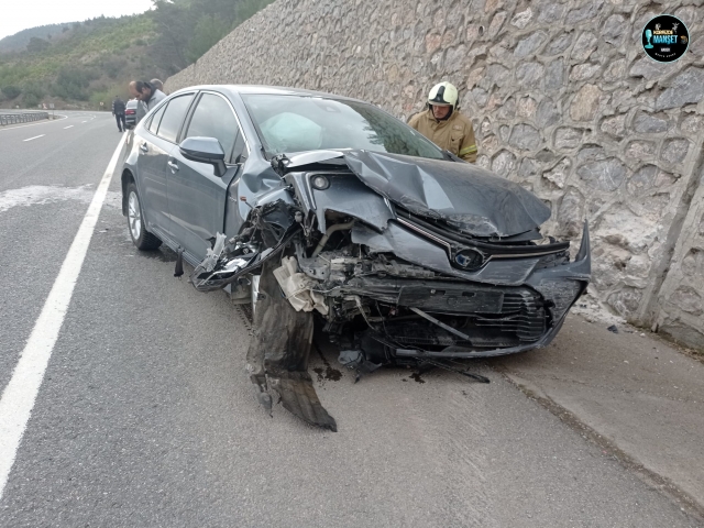 HAVRAN'DA TRAFİK KAZASI: 4 KİŞİ YARALANDI