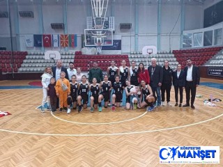 GALİBİYETE UZANDI