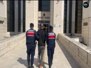 Edremit'te Uyuşturucu Taciri Suçüstü Yakalandı