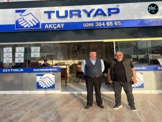 TANJU COŞGUN’A TURYAP GAYRİMENKUL AKÇAY ŞUBESİ’NDE HAYIRLI OLSUN ZİYARETLERİ SÜRÜYOR