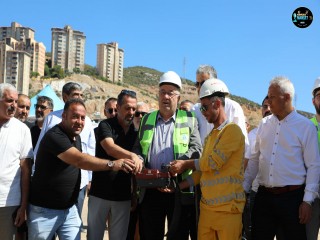 İş insanı Ayhan Bülbül; "Tüm mahalle halkımıza hayırlı olmasını diliyorum"