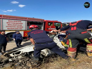Tek Taraflı Trafik Kazası: 2 Yaralı Kurtarıldı
